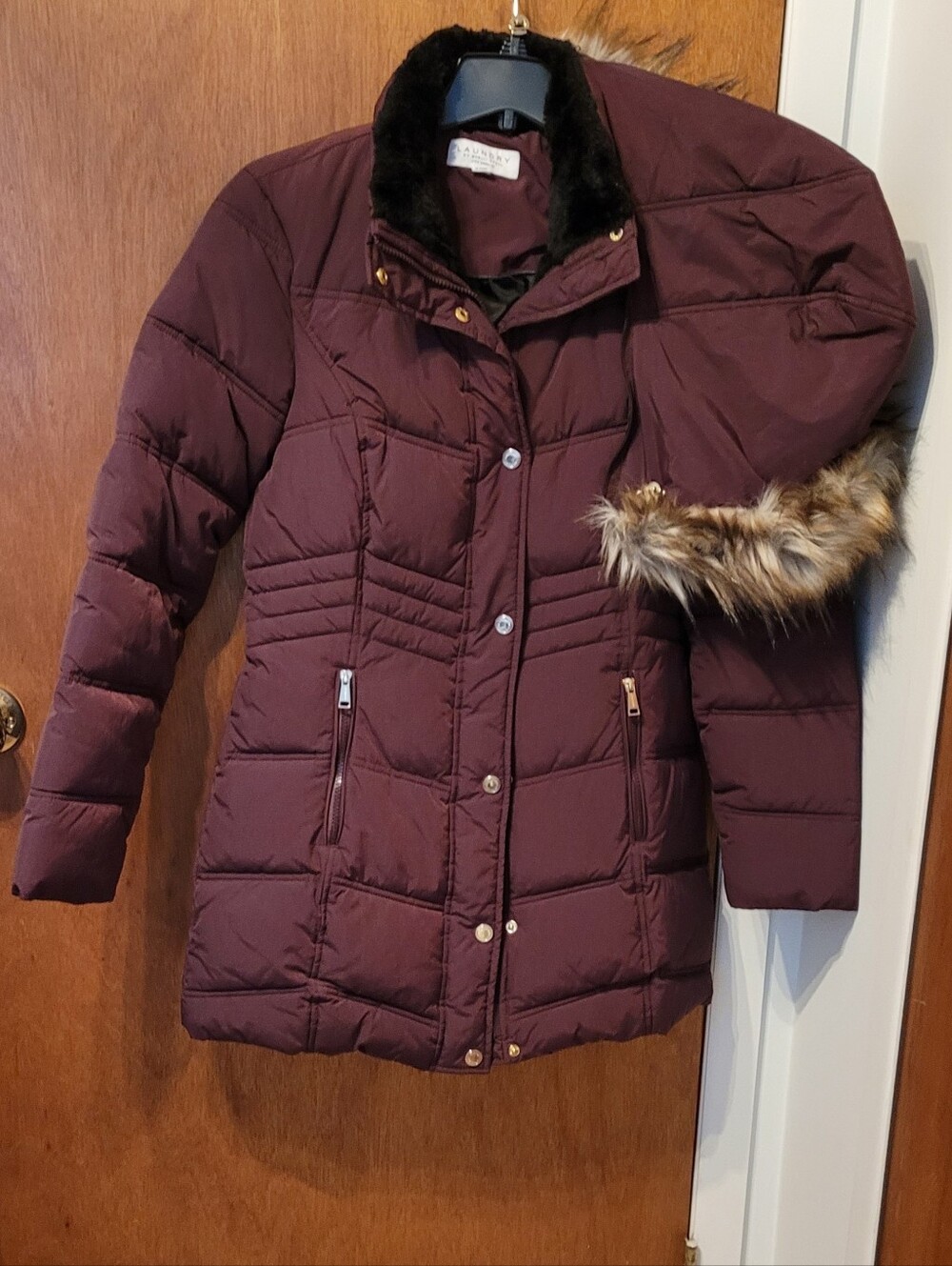 Laundry Women's Quilted Puffer Coat with Faux Fur Trim - Wine